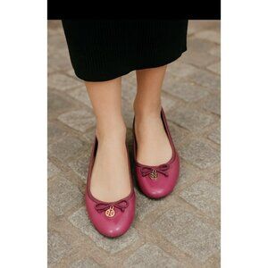 Tory Burch Pink Patent Leather Ballet Flats Gold Logo Charm Size 7.5